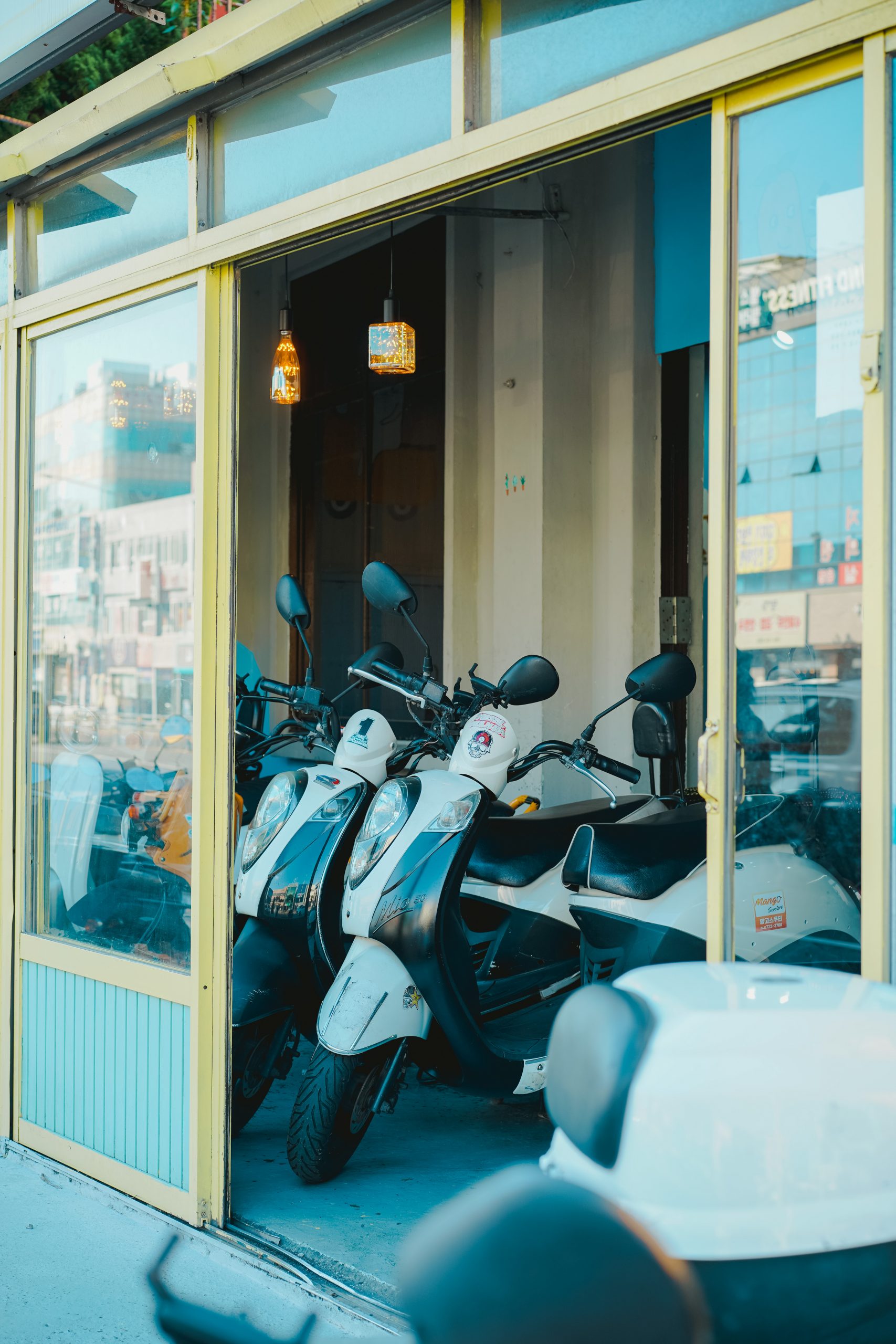 Mango Scooters Jeju Rental Road-Trip Motorcycle